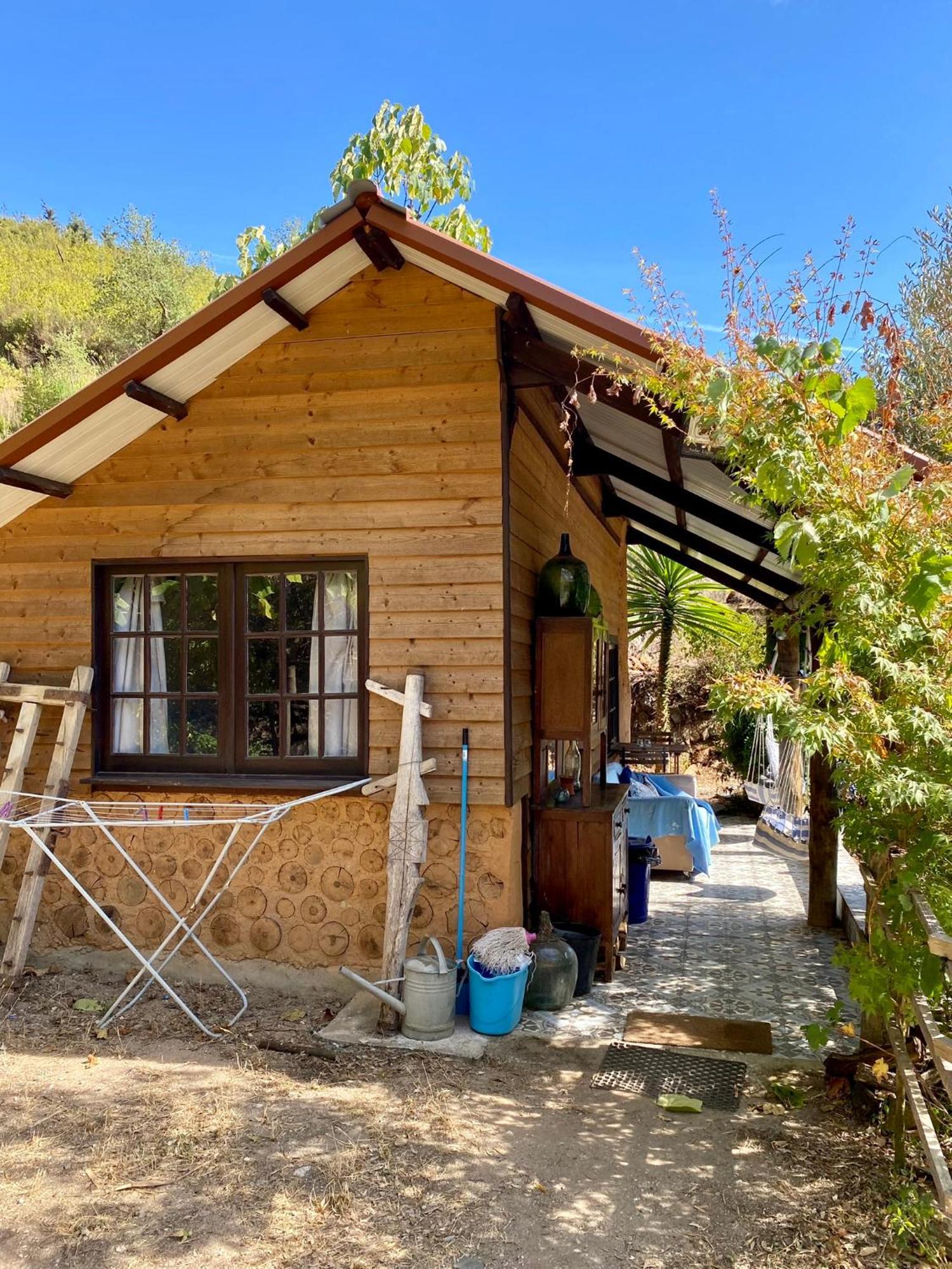 פיגרו דוס ויניוס Unique Tiny House With Natural Building Techniques מראה חיצוני תמונה